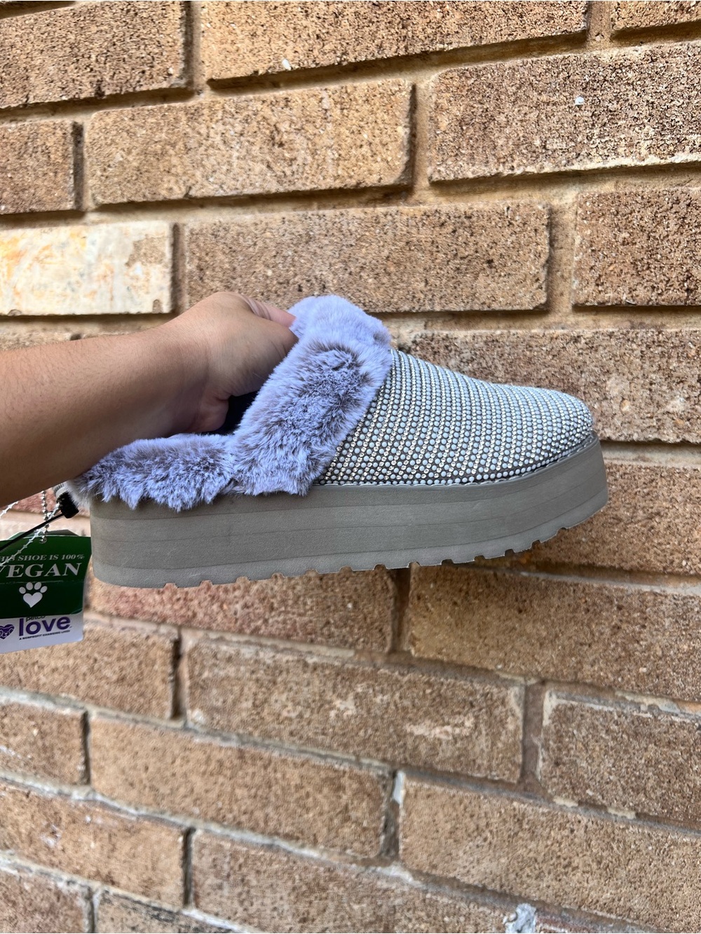 Bobs From Skechers Keepsakes Lite B Bright Gray Rhinestone Slippers NWT SIZE 8